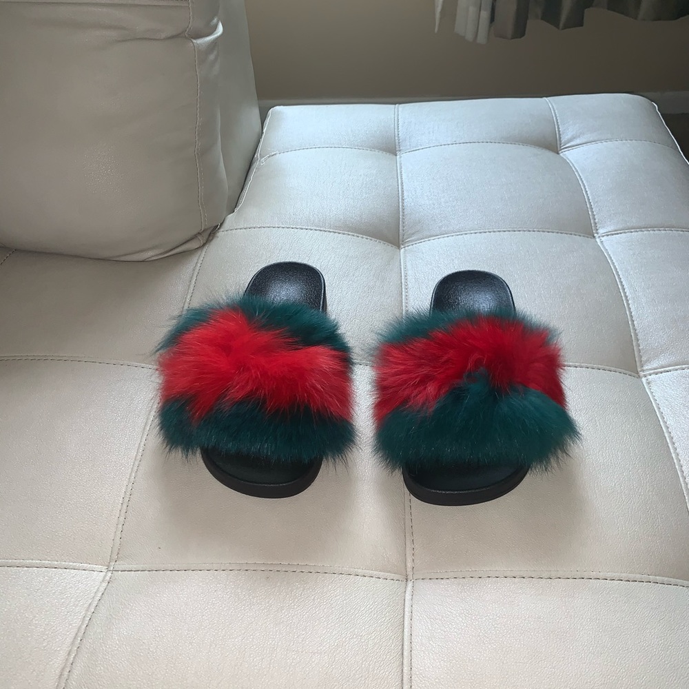 Fox fur slides